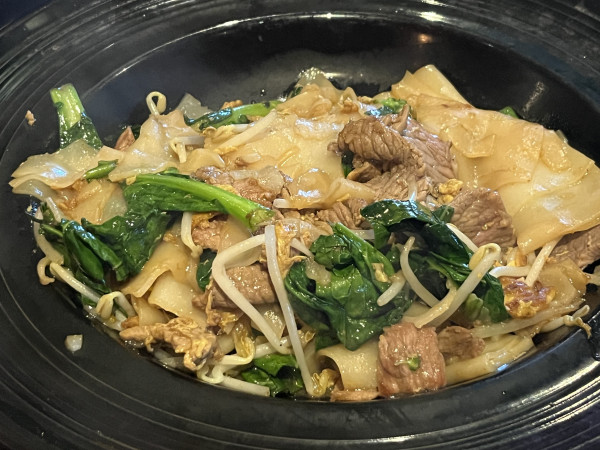 Pad Se Ew-Ka-Prow Thai and Sushi Bistro-Austin
