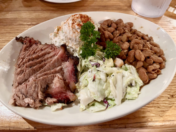 Marbled 2nd Cut Brisket Lunch Bar-B-Q Platter-County Line on the Lake-Austin
