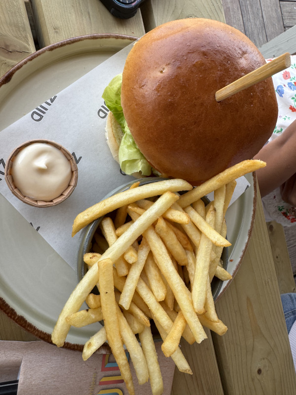 Hamburger-Strandpaviljoen Zuid-Den Hague