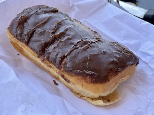 Chocolate Eclair-Donut Palace-Junction