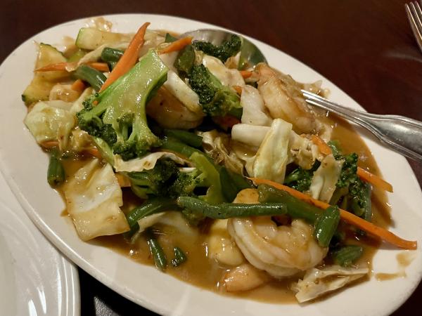 Pad Peanut Sauce-Ka-Prow Thai and Sushi Bistro-Austin