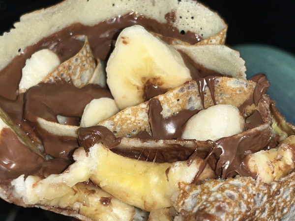 13. GF Banana Nutella-T-Swirl Crêpe-Frisco