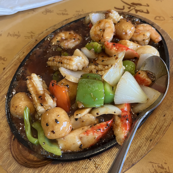 SP5 鐵板黑椒海鮮 (Đồ Biển Tiêu Đen Vi Sắt) Seafood Combo-Ho Ho Chinese B.B.Q.-Austin