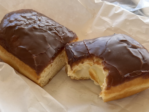 Chocolate Eclair-Donut Palace-Junction